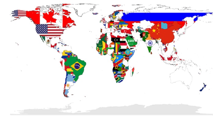 carte du monde et drapeaux